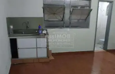 Kitinete para locação na av. olegario maciel no bairro centro em paracatu- mg