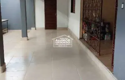 Casa comercial ou loja para locação na avenida romualdo ulhôa tomba, 97 - centro., paracatu-mg