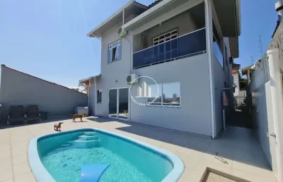 Casa com 3 quartos à venda na Rua Professora Cremilde de Oliveira, 210, Jardim Atlântico, Florianópolis