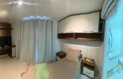 Pronto para morar, mobiliado com móveis planejados, ar condicionado,
