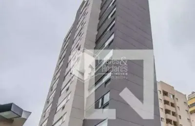Apartamento à venda, com 42m² todo reformado e novo, todas as áreas com planejados. equipado e mobi