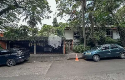 Casa tipo para venda em cidade jardim com 4 quartos, sendo 1 suíte, 490m²
