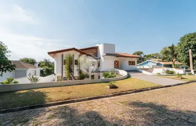 Casa no condomínio condomínio village scorpios i i para venda com 4 quartos, sendo 2 suítes, 760m²