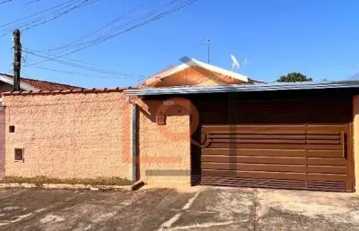 Casa com 3 quartos à venda na Avenida Olímpio Bolzan, 561, Jardim Roberto Selmi Dei, Araraquara