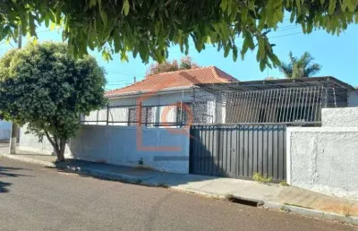 Casa de padrao a venda no jardim santa angelina, araraquara