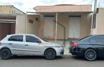 Casa com 3 quartos à venda na rua carlos gomes, 3744, jardim santa angelina, araraquara, 290 m2 por r$ 280.000