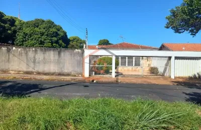Casa com 3 quartos à venda na avenida joaquim alves, 330, jardim primavera, araraquara, 300 m2 por r$ 1.300.000