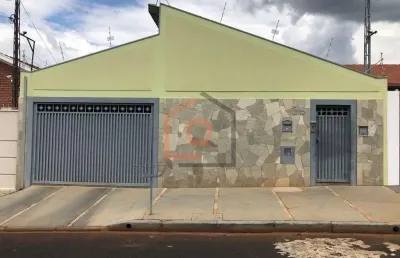 Casa a venda e locacao no jardim eliana, araraquara - 3 dormitorios e 3 vagas