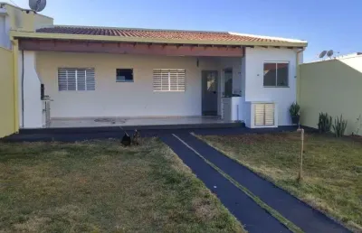 Casa com 2 quartos à venda na avenida espírito santo, 619, jardim brasil (vila xavier), araraquara, 103 m2 por r$ 250.000