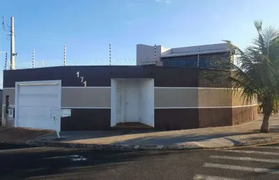 Casa com 3 quartos à venda na avenida eduardo fumio koda, 171, residencial santa luzia, araraquara, 95 m2 por r$ 700.000