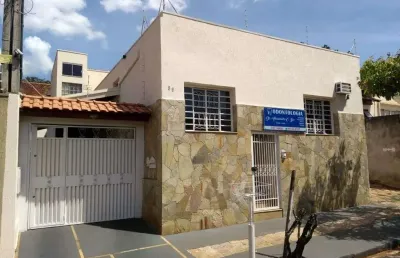 Casa com 3 quartos para alugar na rua angelina de lacerda carvalho, 59, centro, araraquara, 158 m2 por r$ 3.200