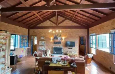 Casa de alto padrao ! 600 metros com 2 quartos em pedra azul - domingos martins - es