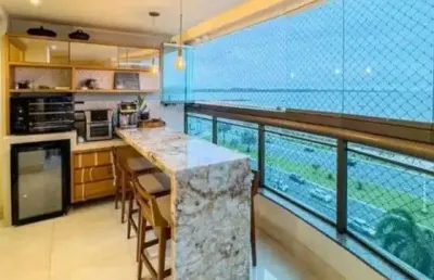 Apartamento de frente para o mar, desfrutando o luxo e liberdade!