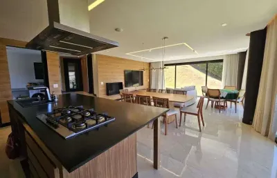 Casa - conforto e uma vista inesquecível! casa à venda no villagio verde – pedra azul | es