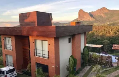 Casa de alto padrão à venda em domingos martins - es