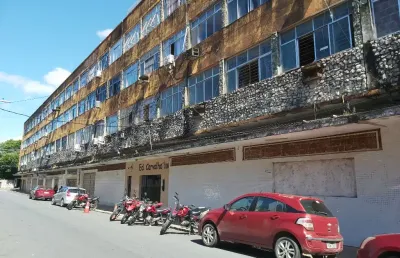 Alugo apto de 1 quarto no centro do recife próximo a estação do metrô 9.8645.3325 jero fregapane creci pe 17797