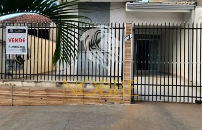 Casa com 3 quartos à venda na Rua Inhaúma, Zona 03, Maringá