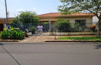 Casa na zona 07 - rua afonso pena - próx. av pedro taques