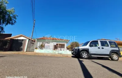 Imóvel com 2 casas na rua matinhos - vl nova em maringá
