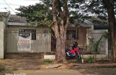 Casa com 2 quartos à venda na Rua Pioneiro Carlos Assalin, Vila Ipiranga, Maringá