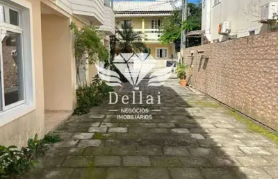 Sobrado para venda em florianópolis, ingleses, 2 suítes, 3 banheiros, 1 vaga