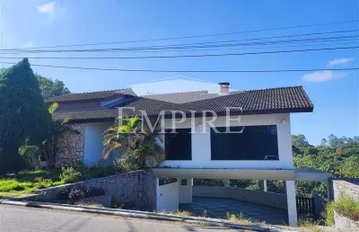 Casa com 3 quartos para alugar no Arujázinho IV, Arujá 