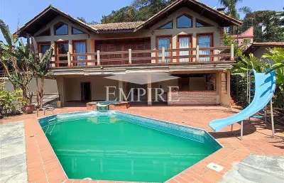 Casa com 3 quartos para alugar no Arujázinho I, II e III, Arujá 