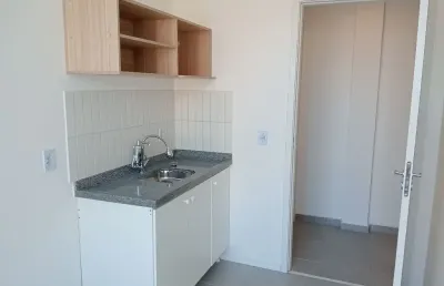 Kitnet / Stúdio para alugar na Avenida Ipiranga, 952, República, São Paulo
