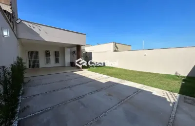Casa mobiliada com 3 quartos (1 suíte) – 140m² no araçagy, lado praia