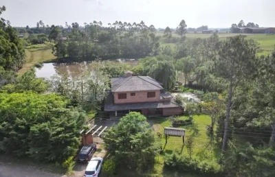 Belíssima chácara com casa, piscina e açude no recanto do laço