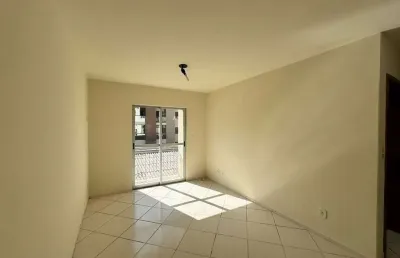 Apartamento 2 dormitórios com sol da manhã no santo inácio