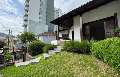 Casa com 3 quartos à venda na Rua João Werlang, 117, Centro, Santa Cruz do Sul