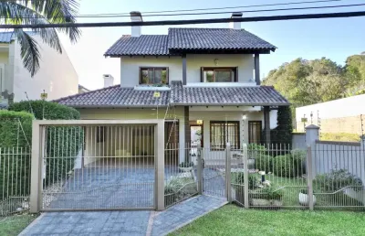 Casa com 3 quartos à venda na Avenida Melvin Jones, 222, Santo Inácio, Santa Cruz do Sul