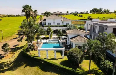 Mansão de esquina com vista privilegiada para o lago no condomínio fazenda alvorada- porto feliz