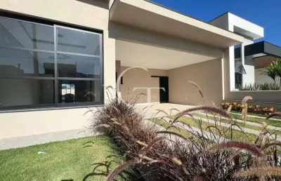 Casa térrea com piscina à venda no condomínio evidências – conforto, sofisticação e lazer completo