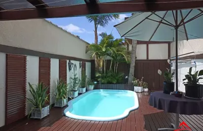 Casa com 4 quartos à venda na Rua Eliza Tevah, 58, Hípica, Porto Alegre