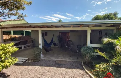 Casa com 2 quartos à venda na Rua Brinco-de-Princesa, 28, Restinga, Porto Alegre
