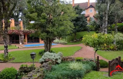 Casa com 3 quartos à venda na Rua Gil, 234, Vila Suiça, Gramado