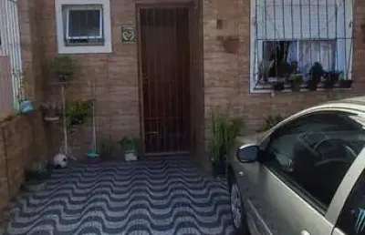Casa com 2 quartos à venda na Rua Oito Mil Oitocentos e Vinte e Oito, 209, Restinga, Porto Alegre