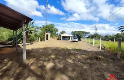 Terreno no bairro lageado  com 2 casas de 1 dormitório