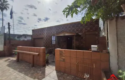 Casa com 3 quartos à venda na Avenida Edgar Pires de Castro, 3190, Restinga, Porto Alegre