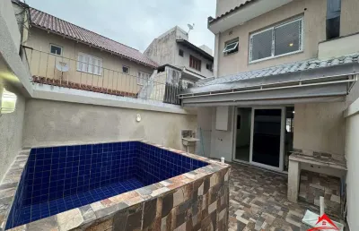 Ótimo sobrado semi mobiliado com 3 suítes no bairro guarujá