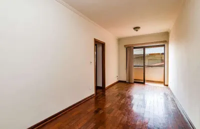 Apartamento com três dormitórios com suite próximo ao forum