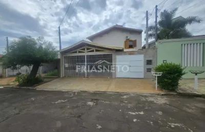 Casa na nova piracicaba com três dormitórios com uma suite