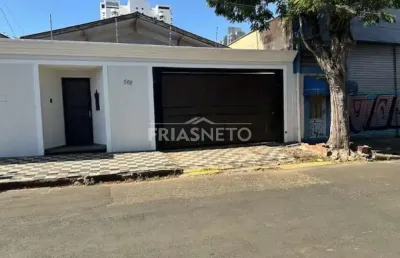 Residência em excelente localização, próxima à esalq!