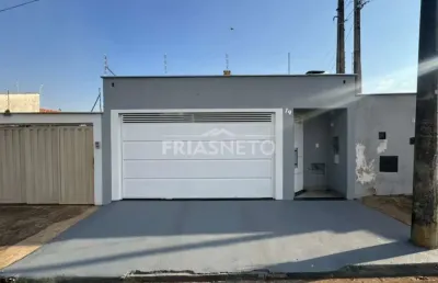 Casa com 2 quartos para alugar na Vila Industrial, Piracicaba 