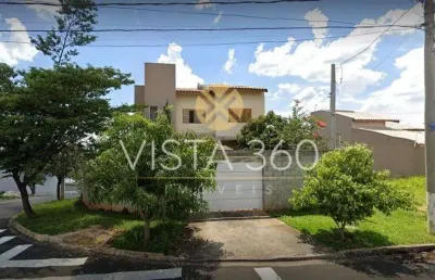 Sobrado à venda com 4 quartos, 4 banheiros, 4 vagas