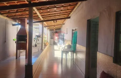 Casa com 2 quartos à venda no CDI, Sete Lagoas 
