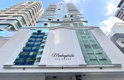 Apartamento com 3 quartos à venda na Rua 244, 211, Meia Praia, Itapema