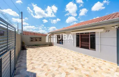 Linda casa térrea averbada em colombo com 205,00m², com 3 quartos sendo uma suíte